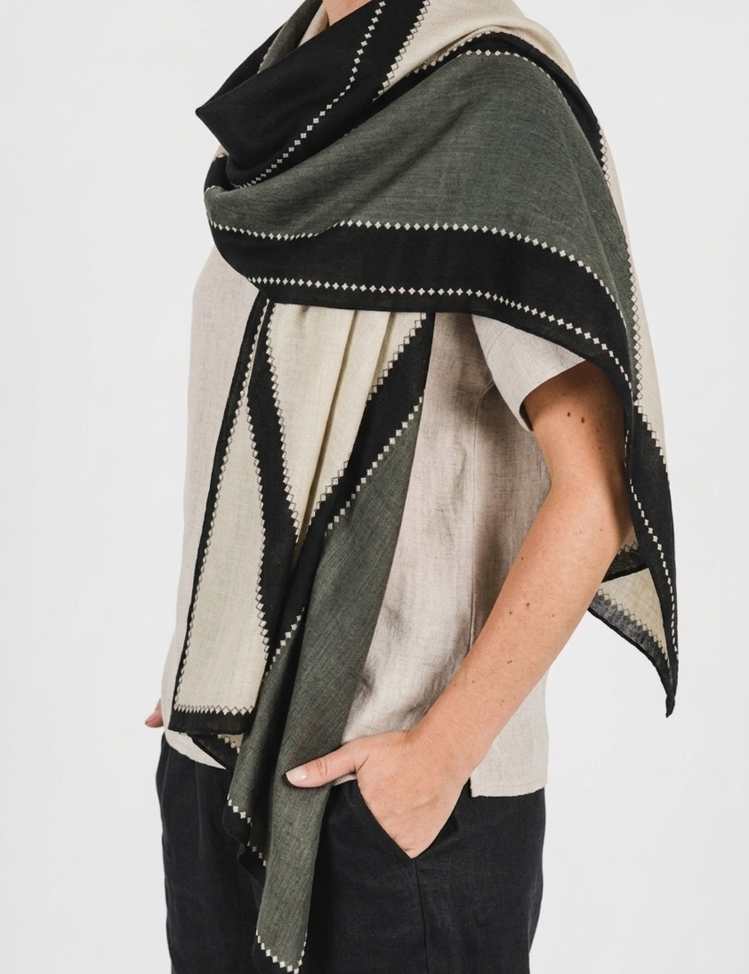 AbstractBlackandgreyscarf_4a47cef9-d647-41b0-9180-6b54f2d3e3fa.png