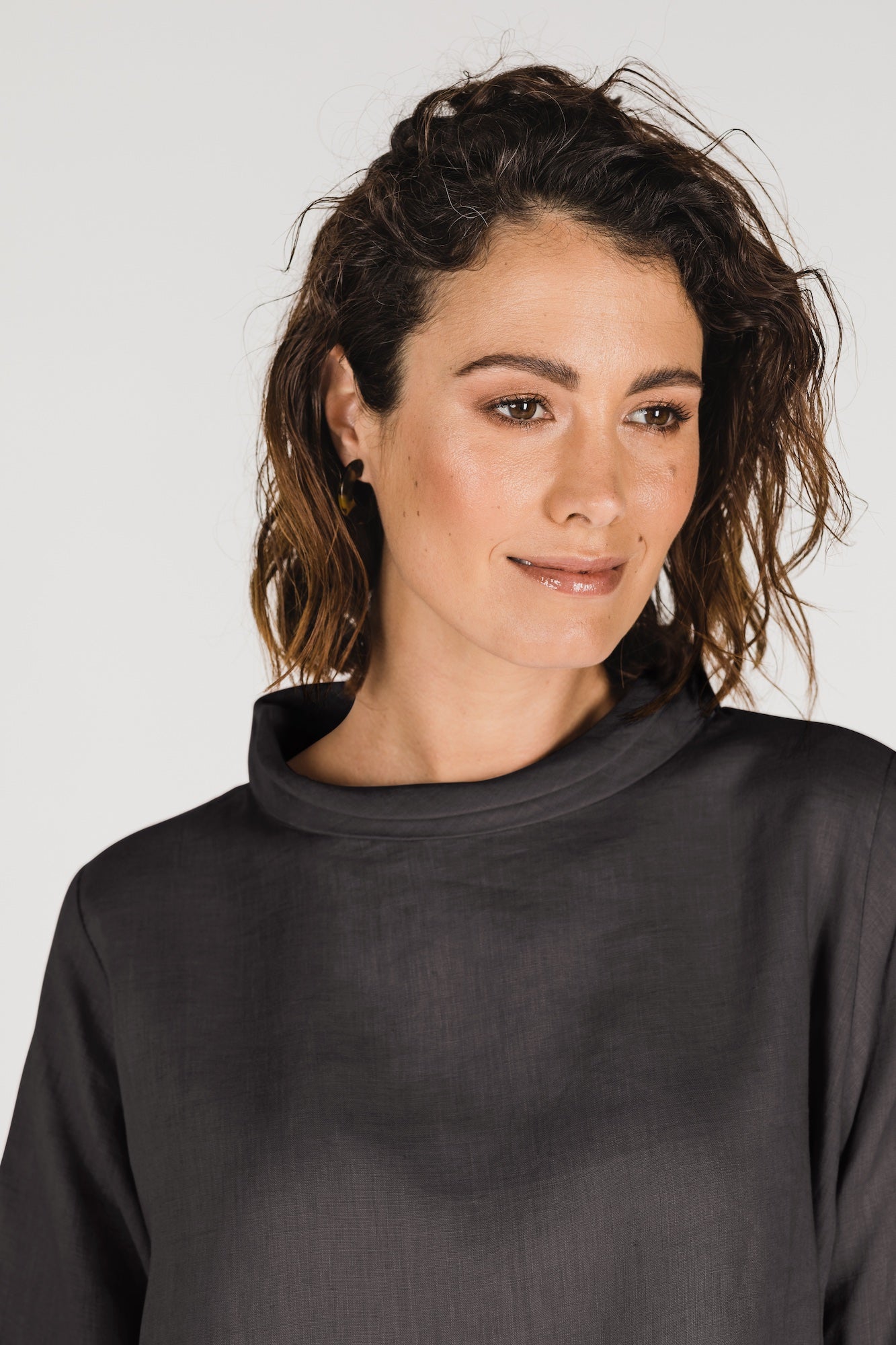Caro Linen Top Charcoal