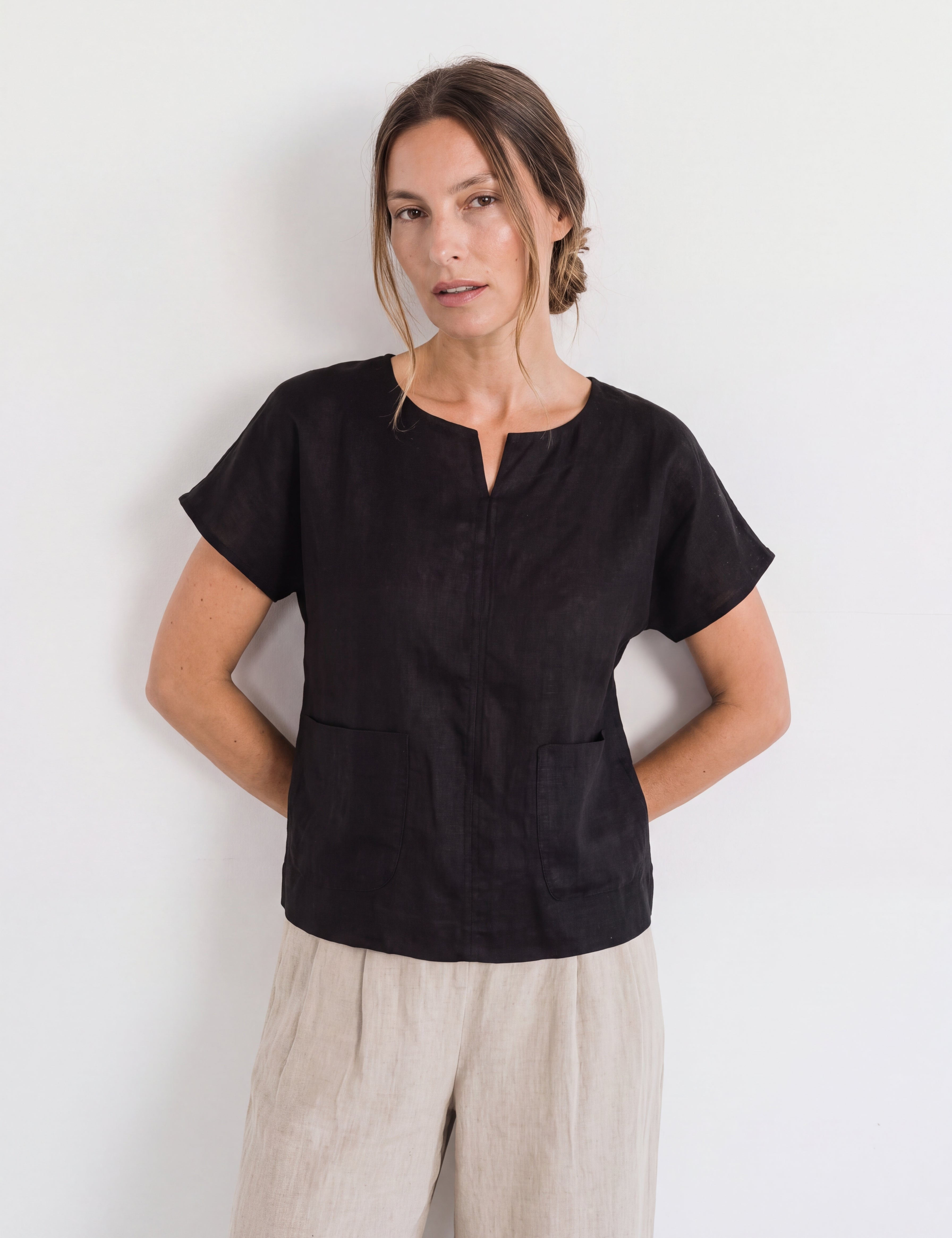 ZOE_TOP_BLACK_FRONT.jpg