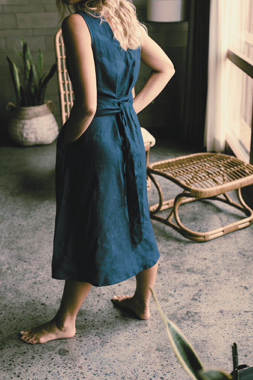 Cynthia Linen Dress Navy
