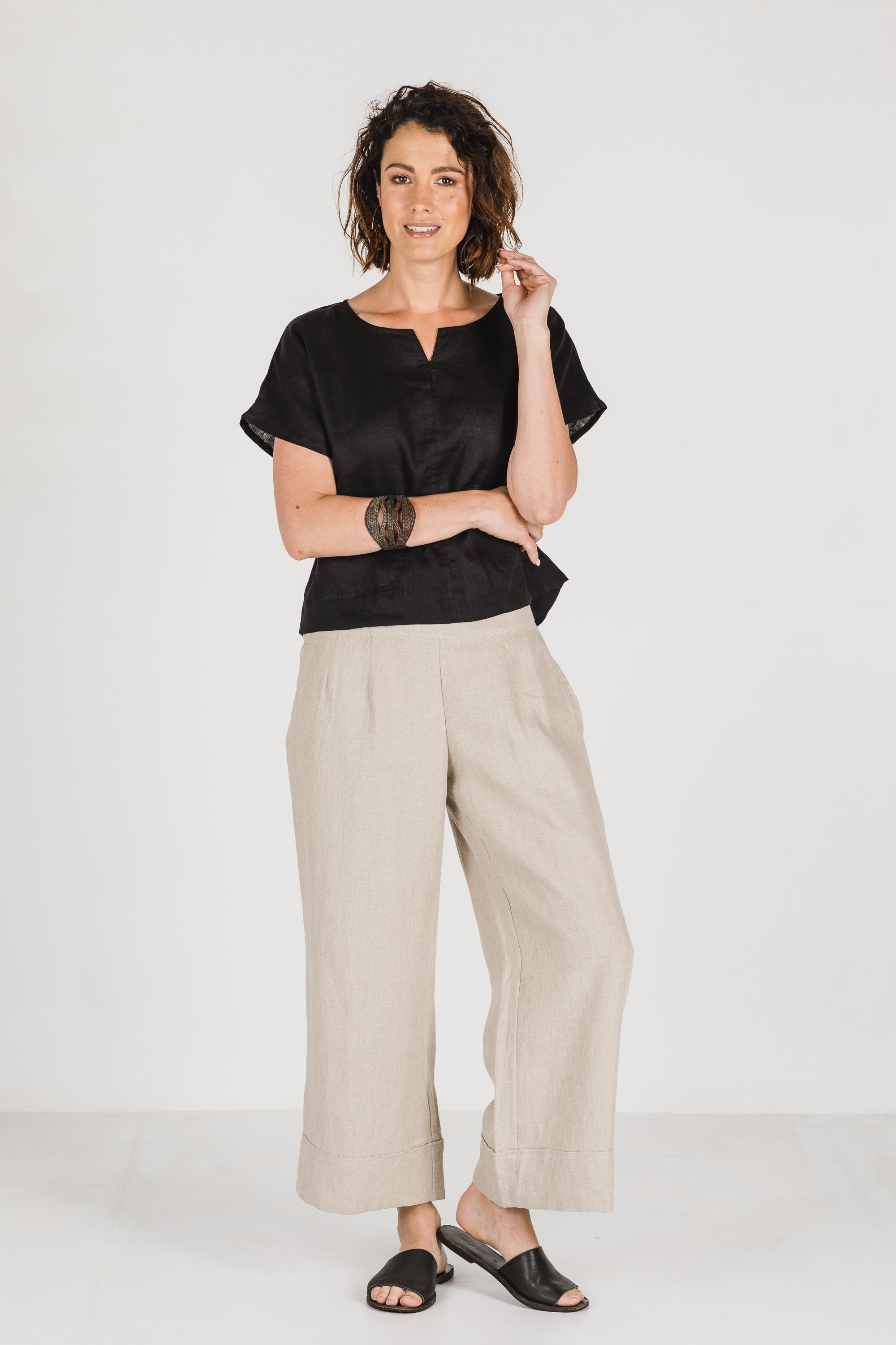Zoe Linen Top Black