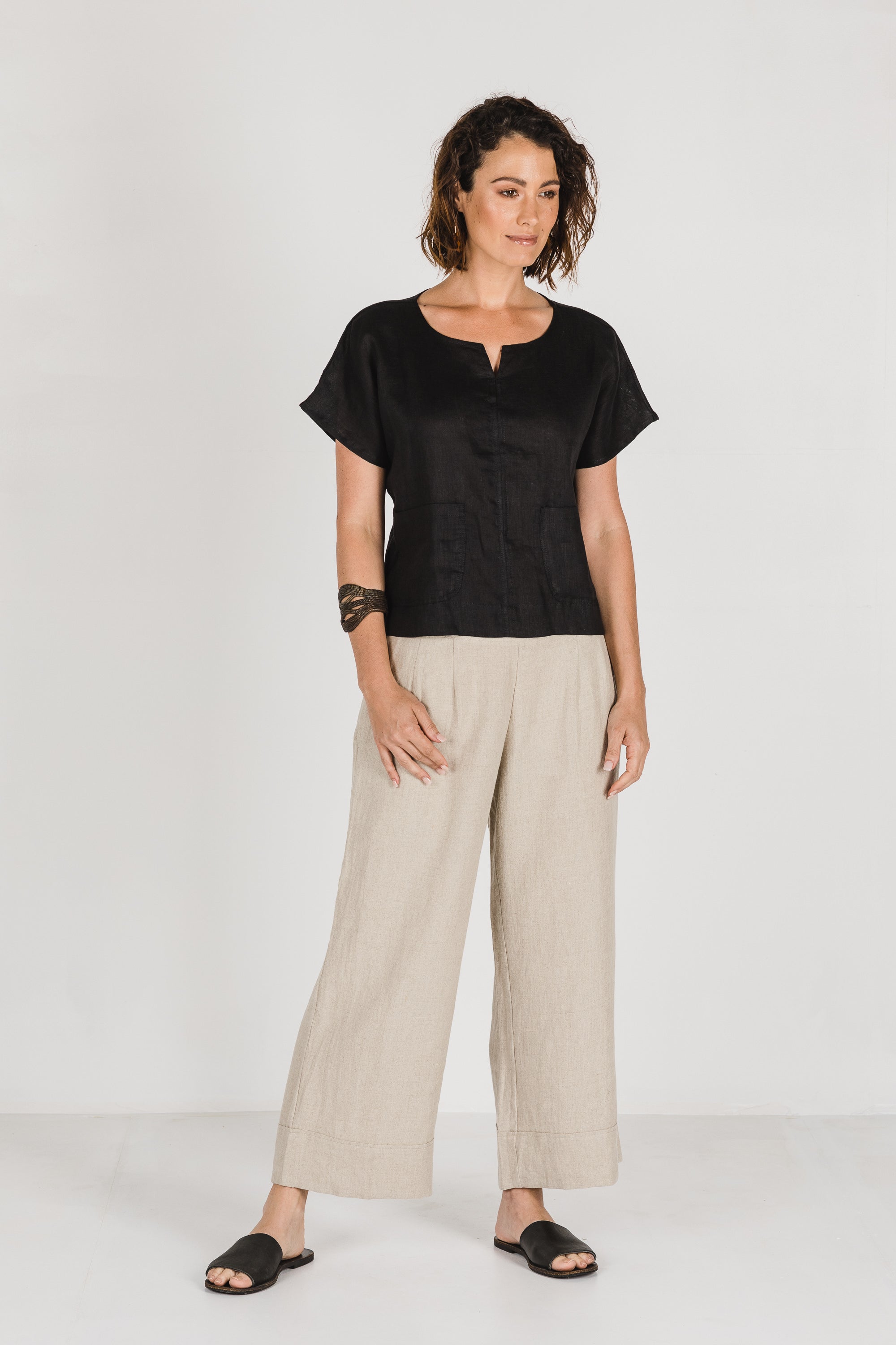 Zoe Linen Top Black