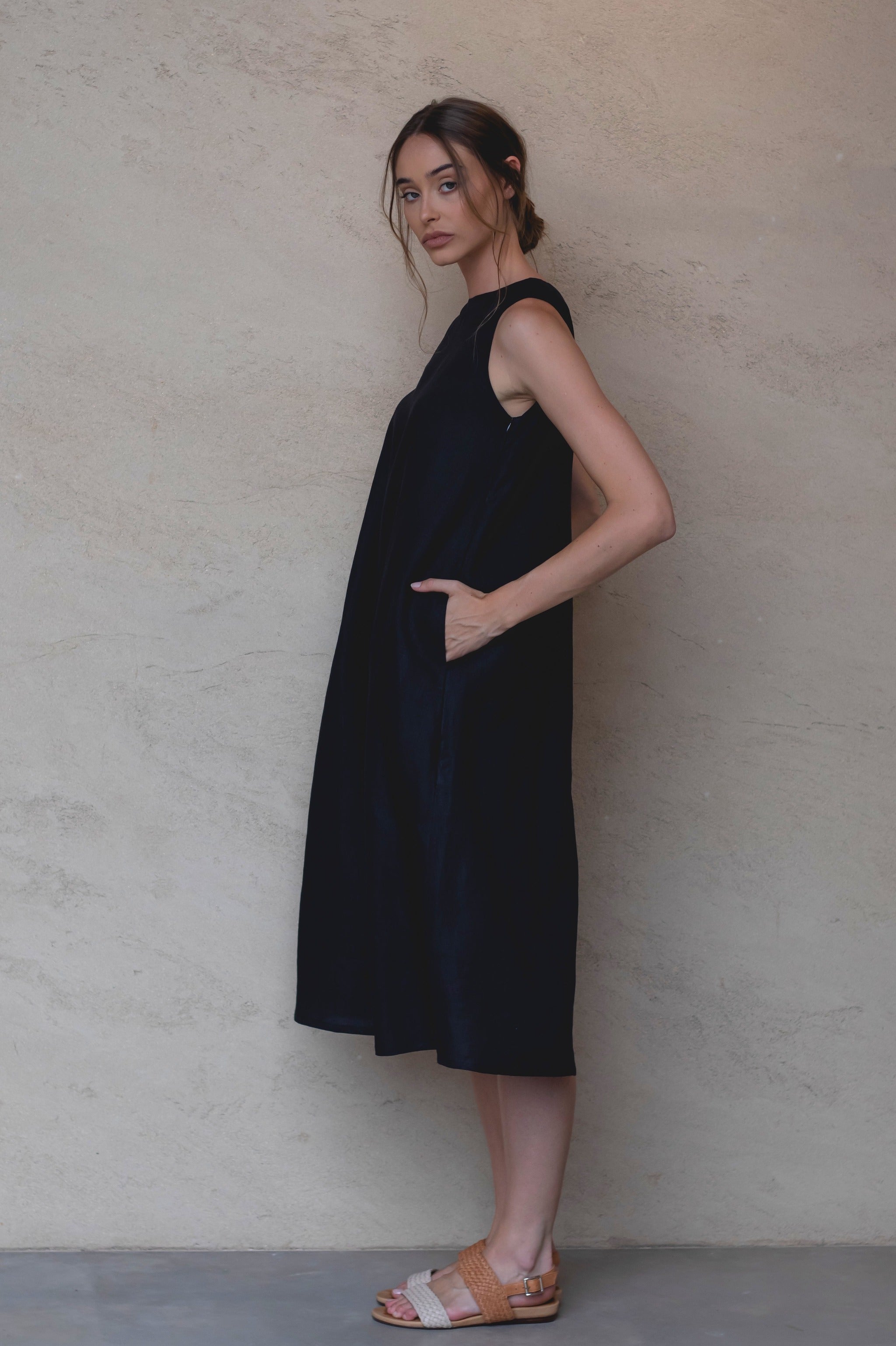 Cynthia Linen Dress Black